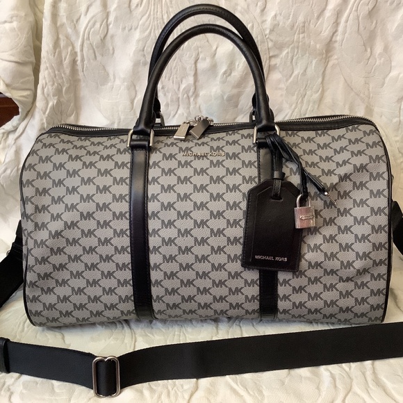 EUC Michael Kors duffle carryon travel gray/black bag - Picture 1 of 12